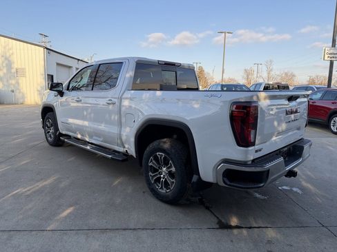 New 2026 GMC Sierra 1500 SLE w/ Preferred Package AWD/4WD image 28