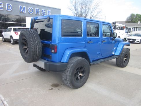 Used 2014 Jeep Wrangler Unlimited Sahara w/ Dual Top Group image 6