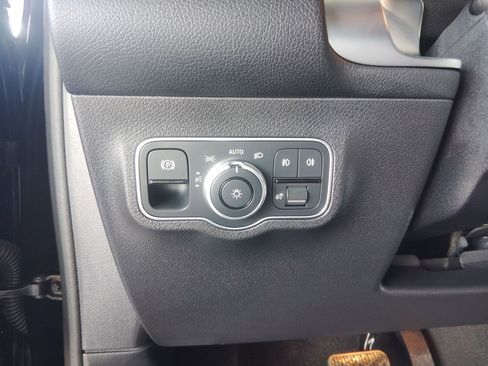 Used 2026 Mercedes-Benz GLB 250 image 15