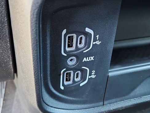 New 2026 RAM 2500 Tradesman AWD/4WD image 21