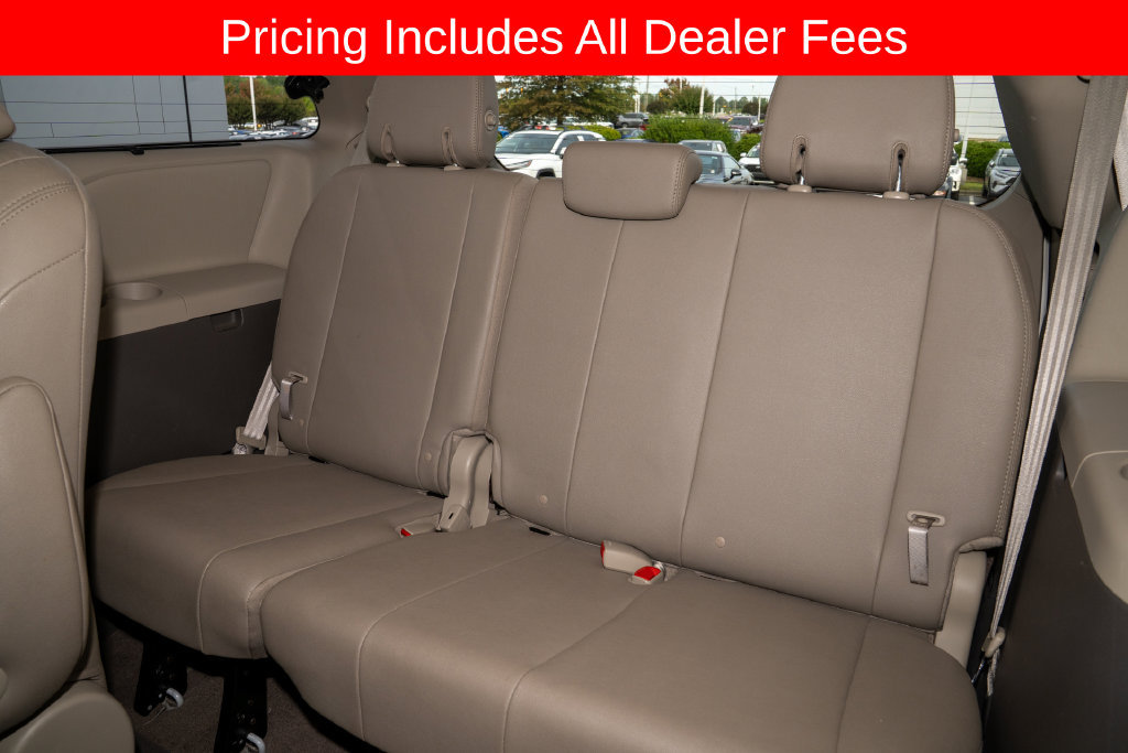 Used 2017 Toyota Sienna XLE FWD image 10