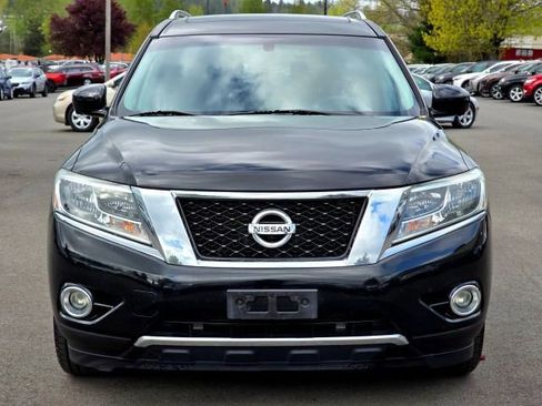 Used 2016 Nissan Pathfinder Platinum AWD/4WD image 2