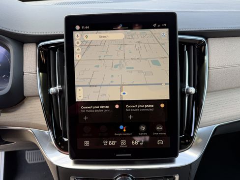 New 2026 Volvo XC90 B5 Plus image 21