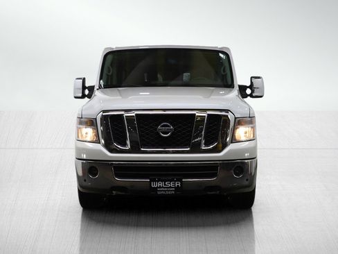 Used 2020 Nissan NV 3500 SL image 9