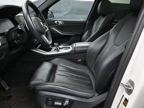 Used 2021 BMW X5 M50i AWD/4WD image 12