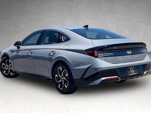 Used 2025 Hyundai Sonata SEL FWD image 34