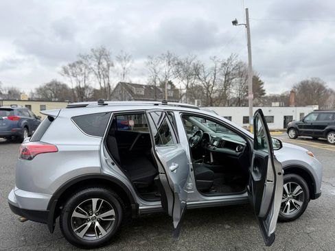 Used 2017 Toyota RAV4 XLE w/ All Weather Liner Package AWD/4WD image 9