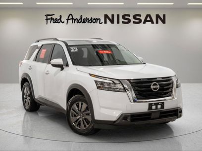 Used 2022 Nissan Pathfinder SV