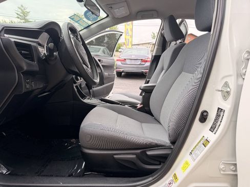Used 2016 Toyota Corolla L FWD image 9