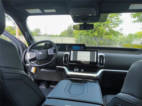 New 2026 Ford Expedition Platinum AWD/4WD image 25