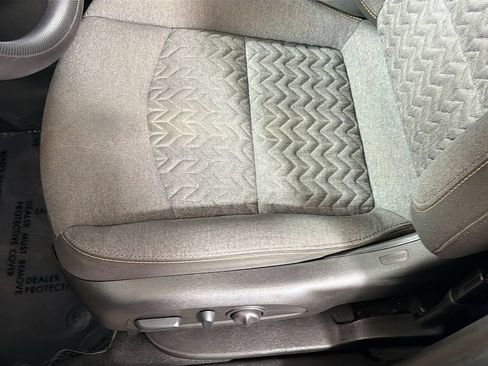 Used 2022 Chevrolet Equinox LT FWD image 19