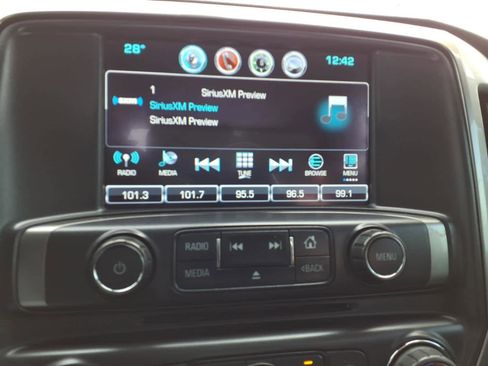 Used 2019 Chevrolet Silverado 2500 LT w/ Midnight Edition image 18