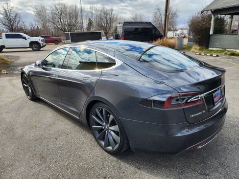 Used 2015 Tesla Model S 85D image 6