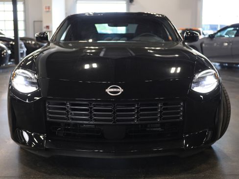 Used 2024 Nissan Z Performance w/ Floor Mat Package RWD image 2
