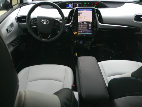 Used 2020 Toyota Prius Limited image 34