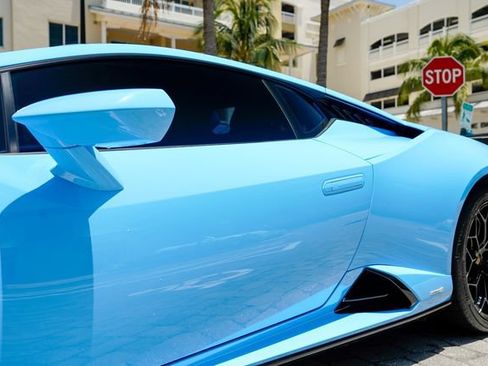 Used 2024 Lamborghini Huracan Tecnica RWD image 11