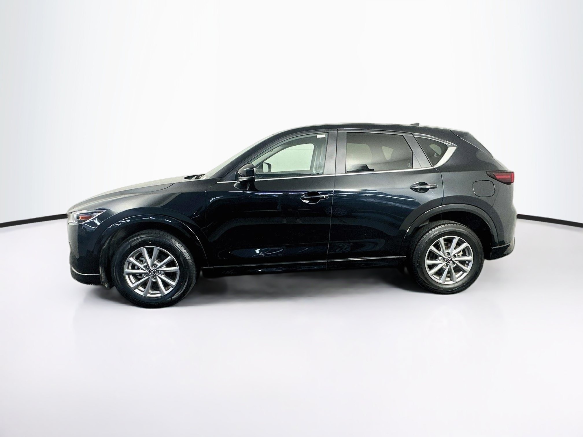 Used 2025 MAZDA CX-5 AWD 2.5 S w/ Preferred Package image 4