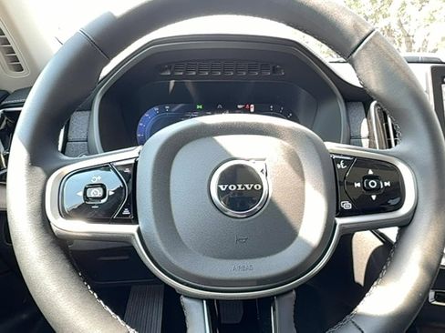 Certified 2025 Volvo XC90 B6 Core w/ Climate Package image 20