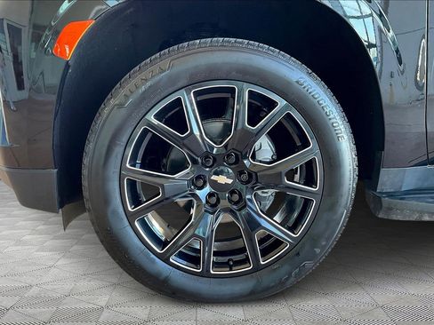 Used 2021 Chevrolet Suburban High Country image 34