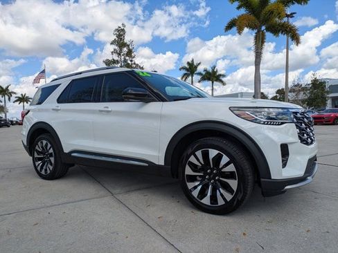 Certified 2026 Ford Explorer Platinum w/ LUX Leather Package image 2