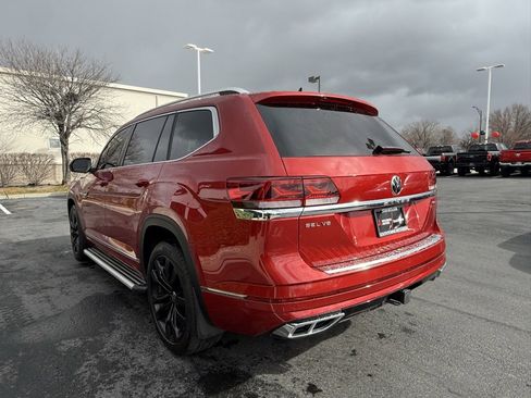 Used 2023 Volkswagen Atlas SEL Premium image 5