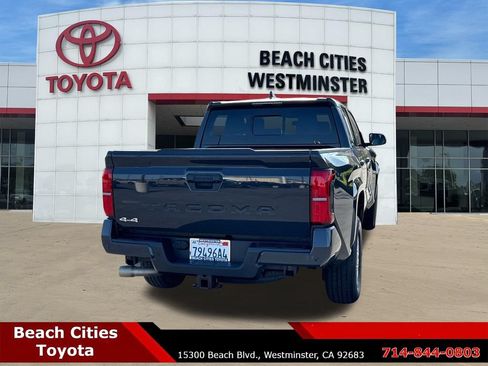 Certified 2024 Toyota Tacoma SR5 w/ SR5 Upgrade Package AWD/4WD image 11