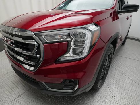 Used 2024 GMC Terrain AT4 AWD/4WD image 23