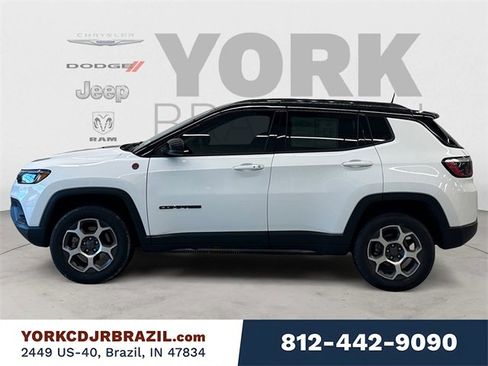 Used 2022 Jeep Compass Trailhawk w/ Sun and Sound Group image 2