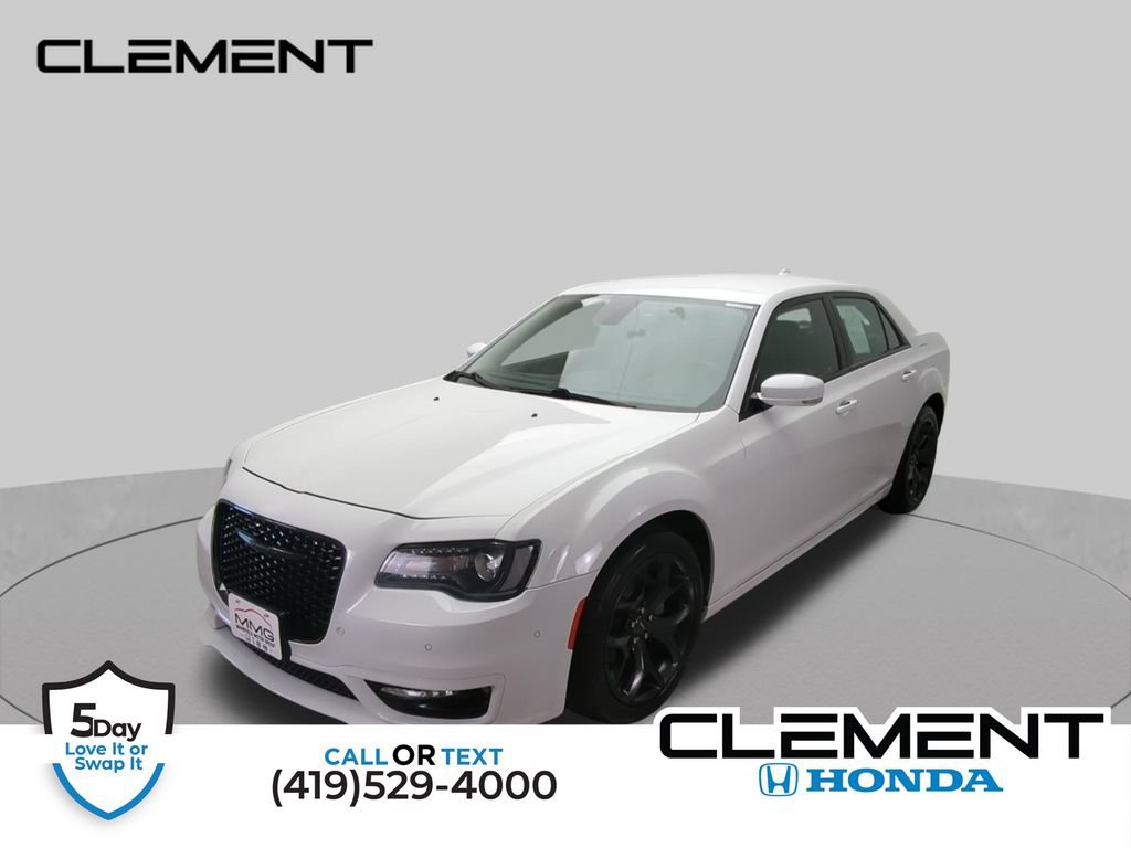 Used 2022 Chrysler 300 Touring L RWD image 1