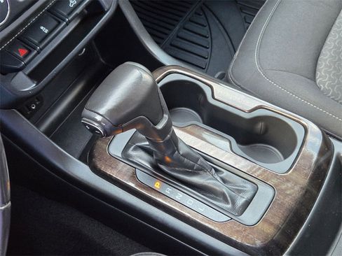 Used 2020 GMC Canyon SLE w/ Trailering Package image 17