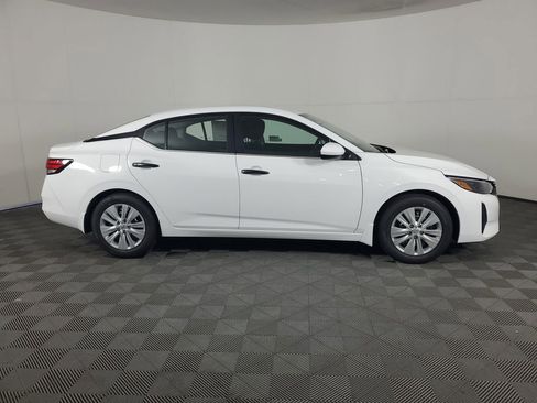 New 2025 Nissan Sentra S image 3