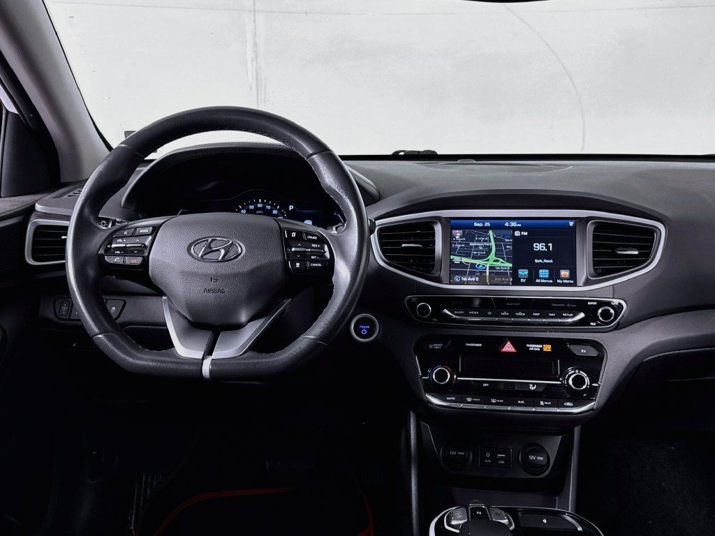 Used 2019 Hyundai Ioniq Limited FWD image 11