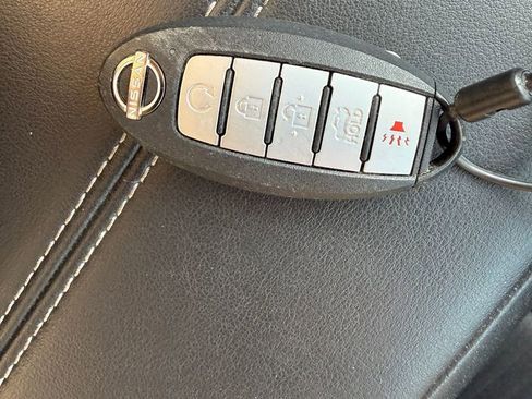 Used 2025 Nissan Altima 2.5 SV image 30