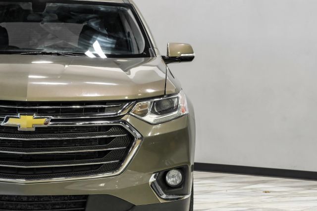 Used 2020 Chevrolet Traverse LT FWD image 46