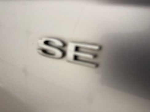 Used 2011 Ford Fusion SE image 30