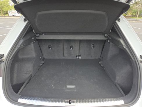Used 2025 Audi Q3 2.0T Premium AWD/4WD image 22