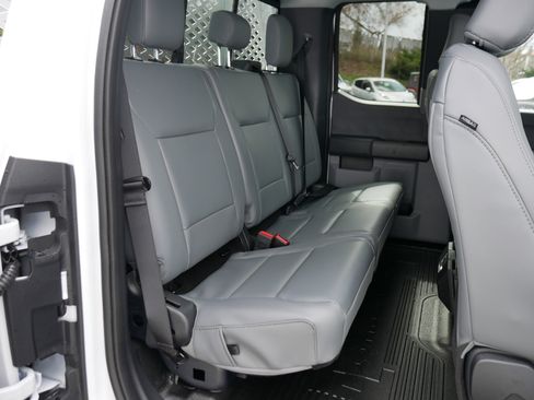 New 2025 Ford F550 4x4 SuperCab Super Duty image 25