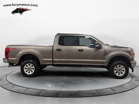 Used 2020 Ford F250 XLT w/ XLT Value Package image 2