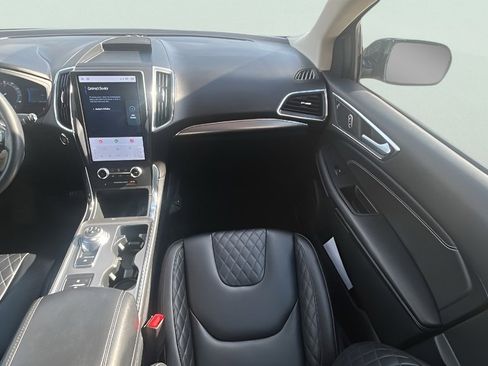 Used 2024 Ford Edge Titanium image 27