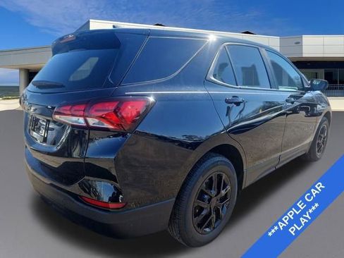 Used 2023 Chevrolet Equinox LS w/ LS Convenience Package image 6