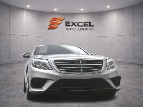 Used 2017 Mercedes-Benz S 63 AMG 4MATIC Sedan w/ Carbon Fiber Exterior Package image 64