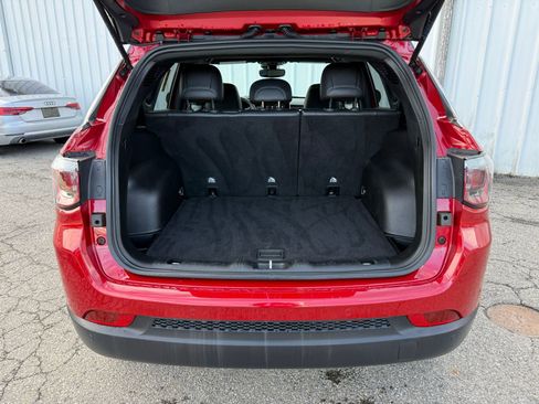 Used 2025 Jeep Compass Limited AWD/4WD image 39