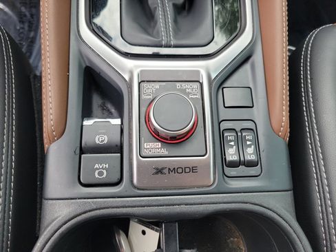 Used 2024 Subaru Forester Touring AWD/4WD image 37