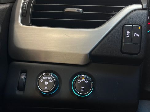 Used 2017 GMC Yukon SLE image 20