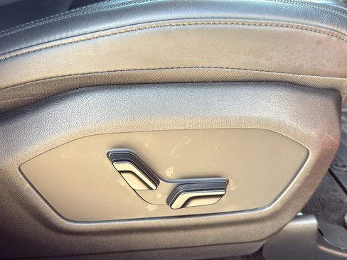 Used 2025 Hyundai Santa Fe Calligraphy image 32