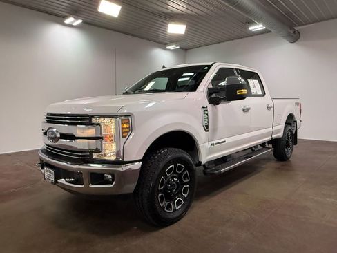 Used 2019 Ford F250 Lariat w/ Lariat Ultimate Package image 40