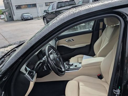 Used 2020 BMW 330i xDrive Sedan w/ Convenience Package AWD/4WD image 13