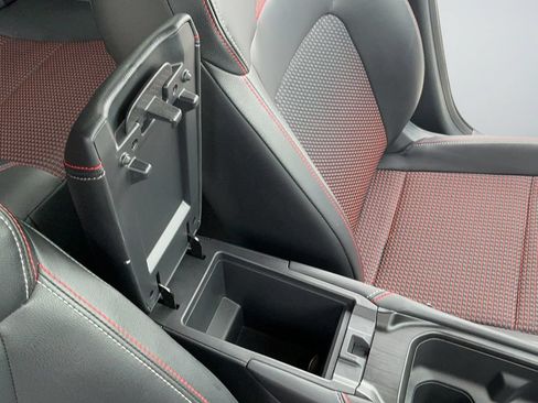 Certified 2025 Nissan Kicks SR FWD image 45