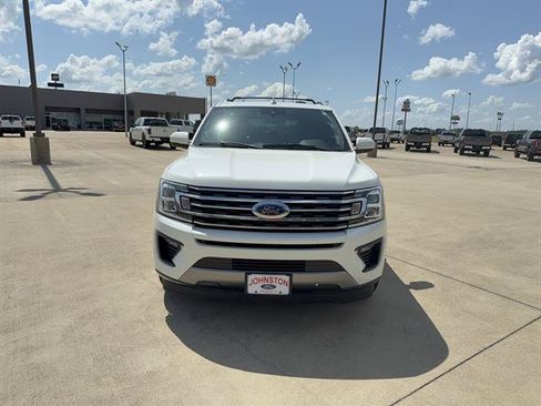 Used 2021 Ford Expedition XLT RWD image 3
