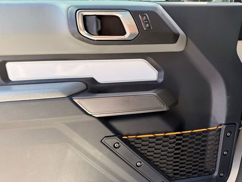 Used 2023 Ford Bronco Badlands w/ Sasquatch Package image 23